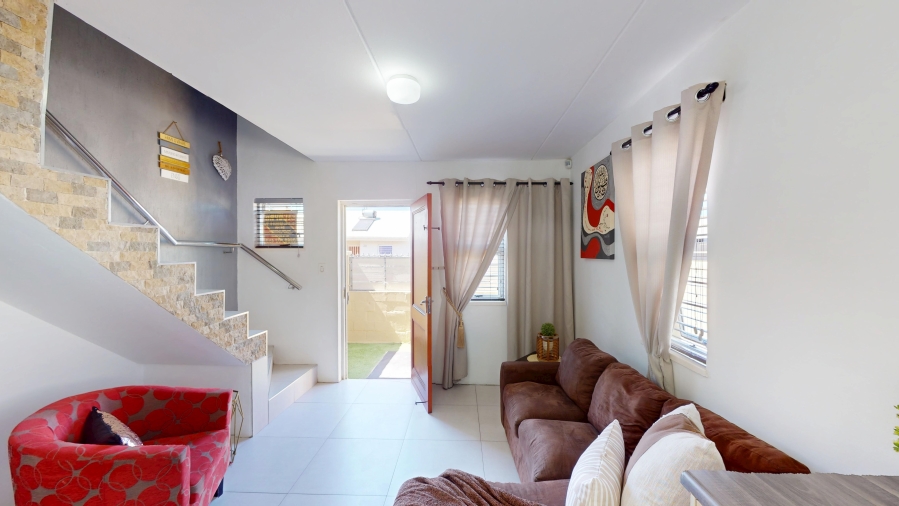 3 Bedroom Property for Sale in Harmony Village Western Cape